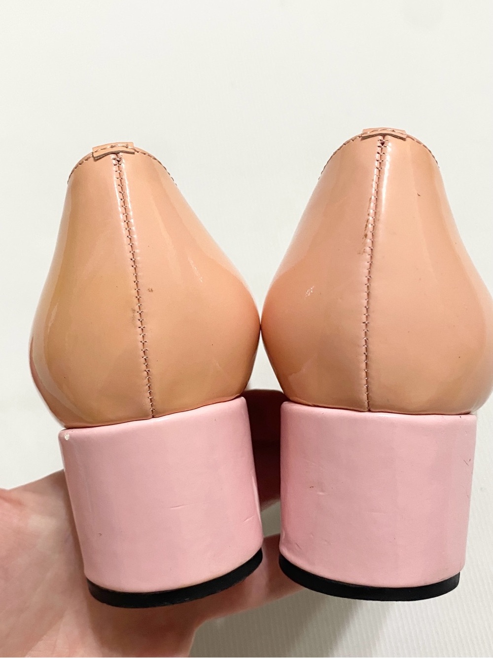 Roger Vivier Paris Trompette Patent Leather Buckle Pumps Kitten Heel Coral Pink - Picture 6 of 13